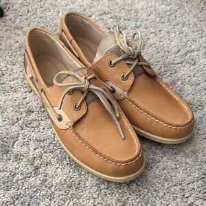 Sperry Women's Tan and Cream Loafers